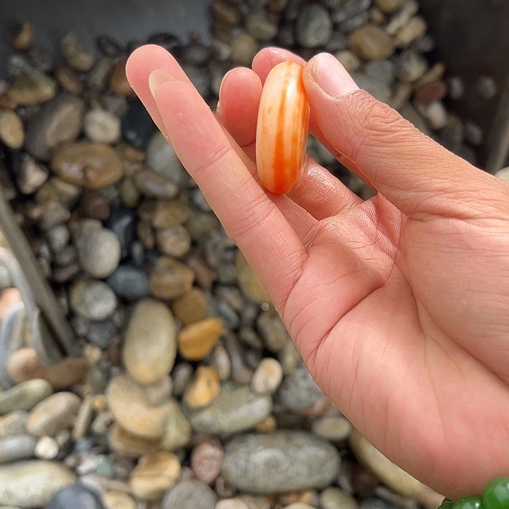 未镶嵌和田玉（糖玉）车挂