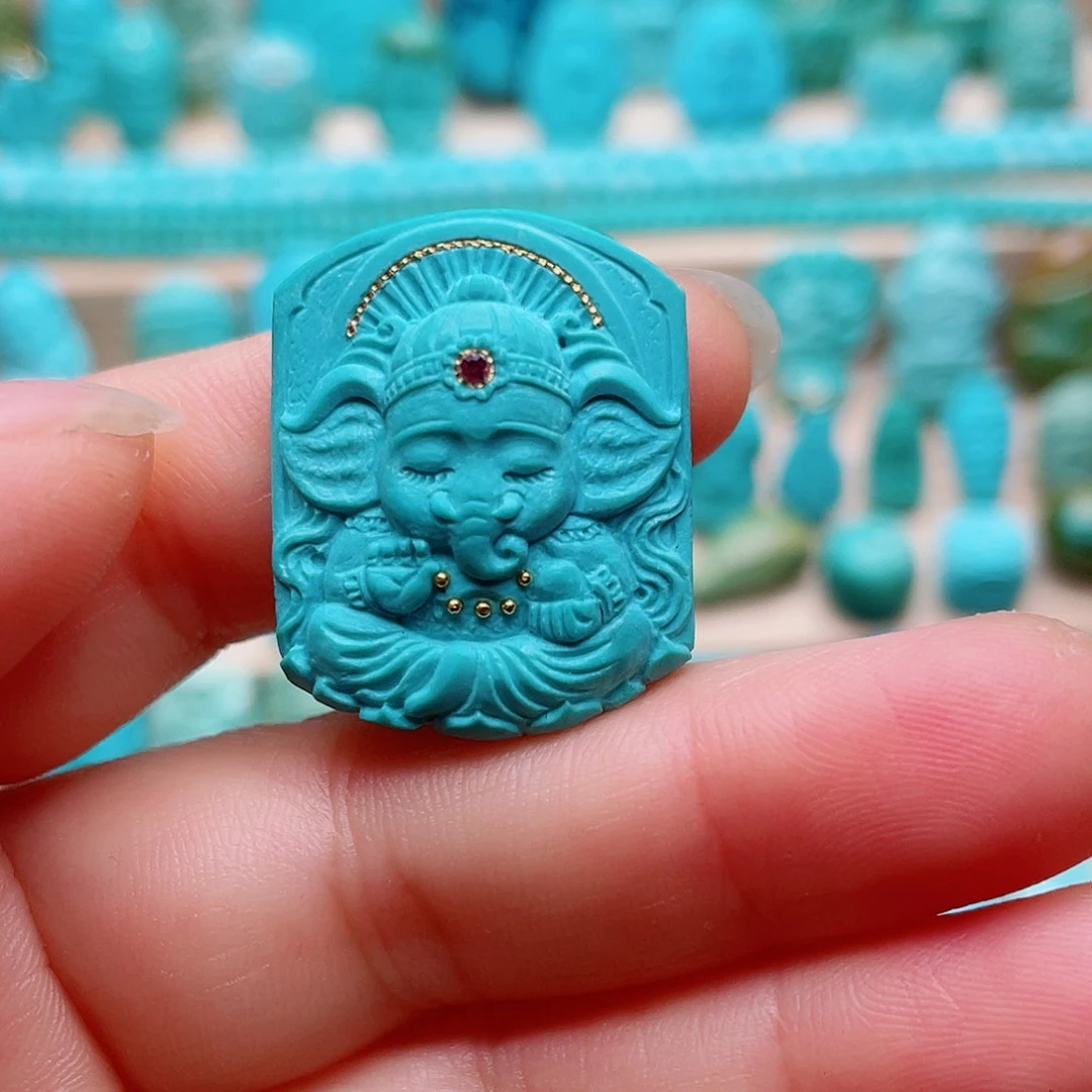 绿松石未镶嵌颈饰