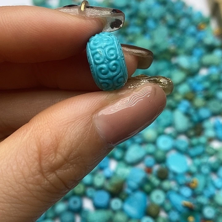 绿松石未镶嵌珠宝奇石