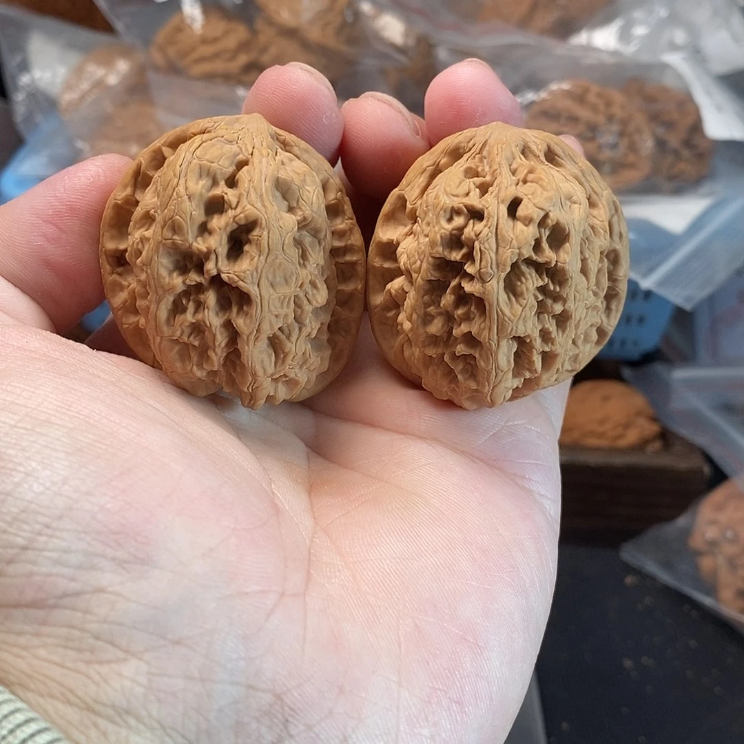 1文玩核桃华北将军膀40-416