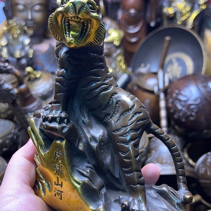 铜1235667888876677888