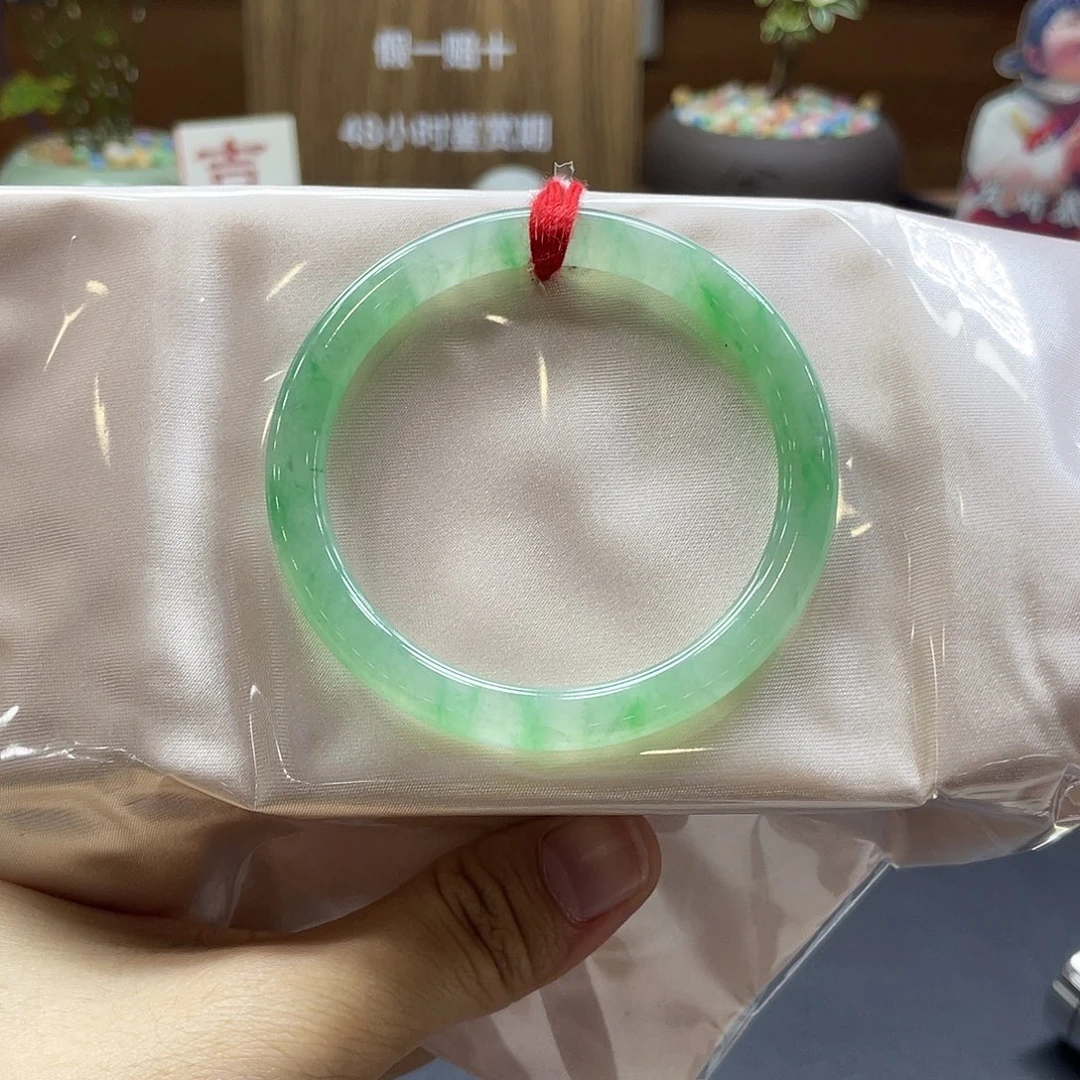 翡翠未镶嵌手镯28