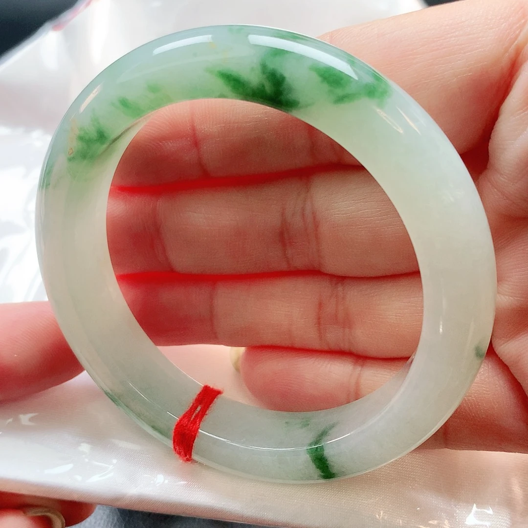 翡翠手镯未镶嵌正圈2800