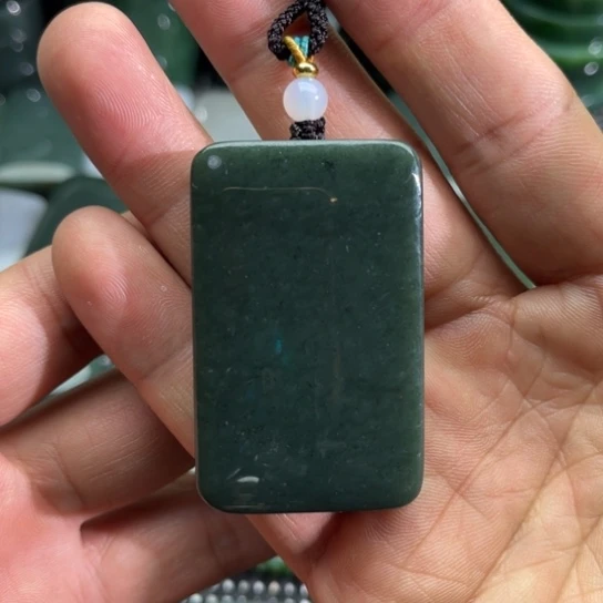 和田玉未镶嵌珠宝半成品