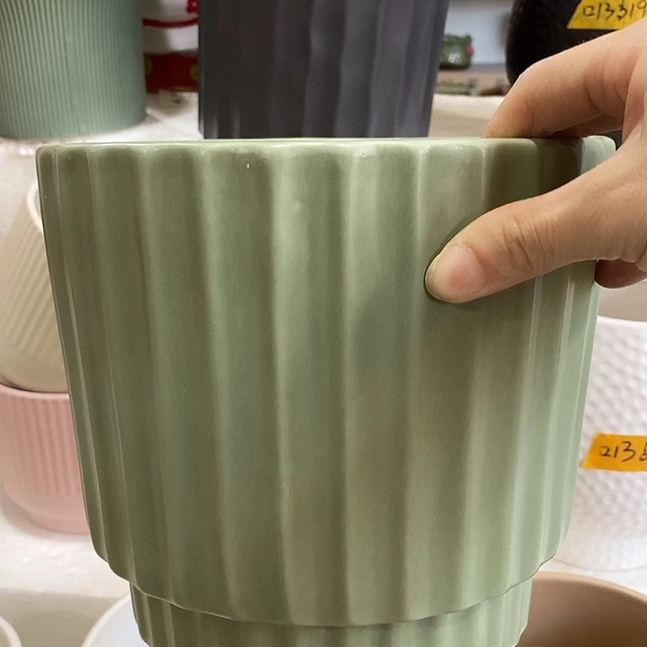 摆件陶盆有孔 瑕疵介意勿拍