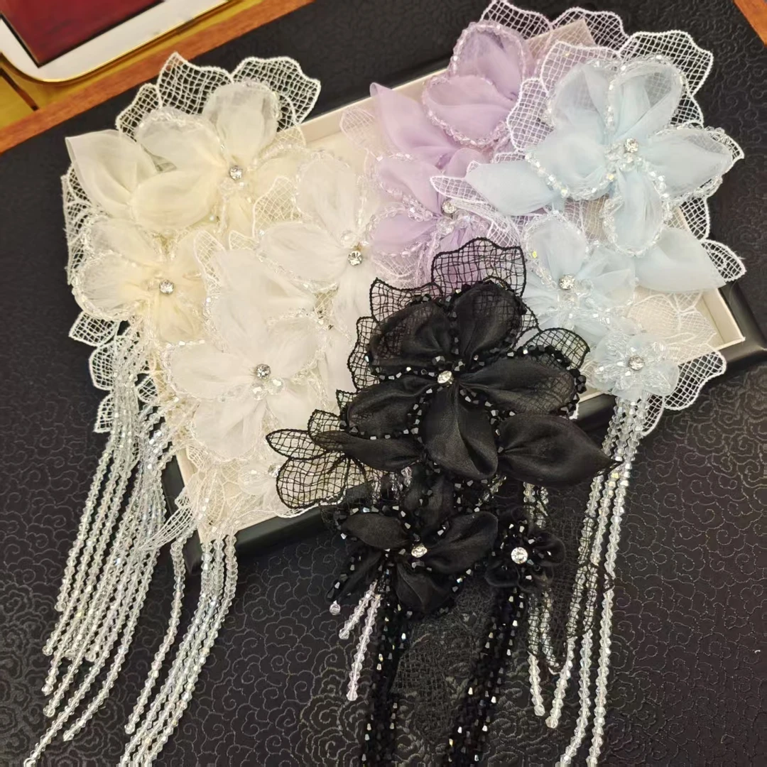 精致镂空蕾丝立体花朵水晶流苏磁吸款AZ854