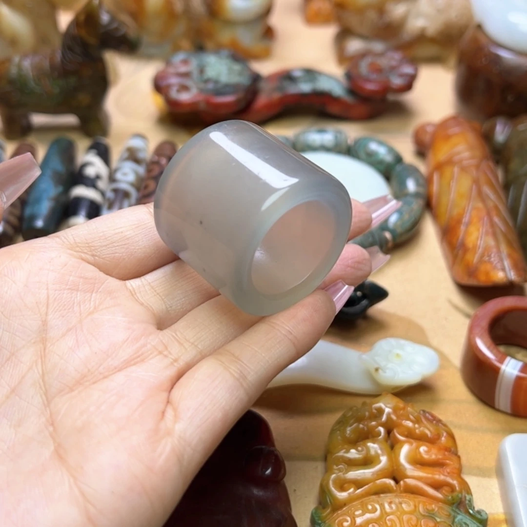 【闪购商品】蛇纹石玉颈饰未镶嵌