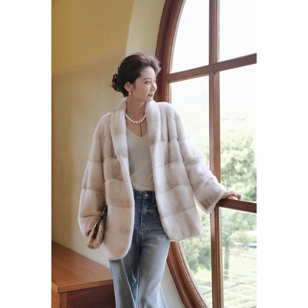 CHENSMCHEN 进口米黄十字横排立领水貂皮草外套女秋冬CySP9107NL