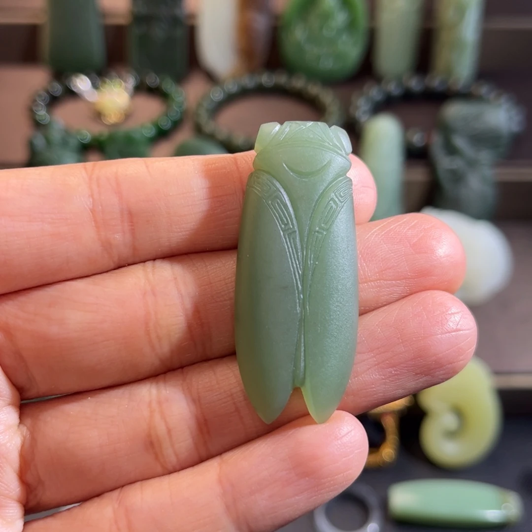 和田玉未镶嵌颈饰定制