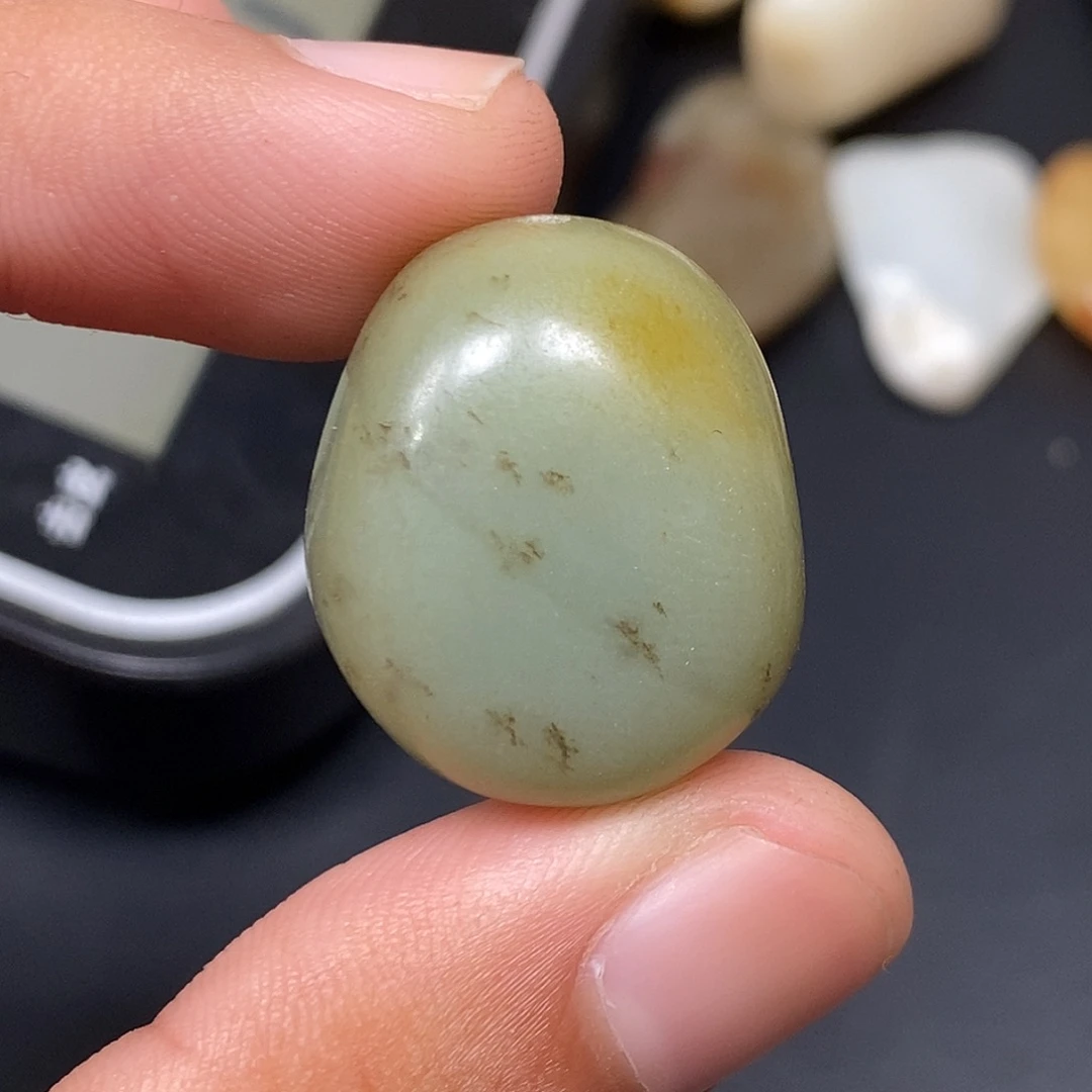 和田玉（糖玉）未镶嵌挂件