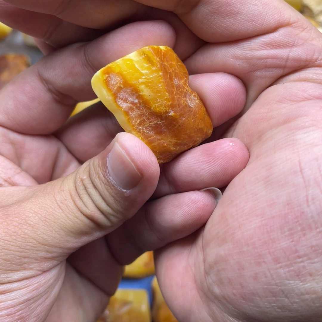 定制蜜蜡未镶嵌生****己原石