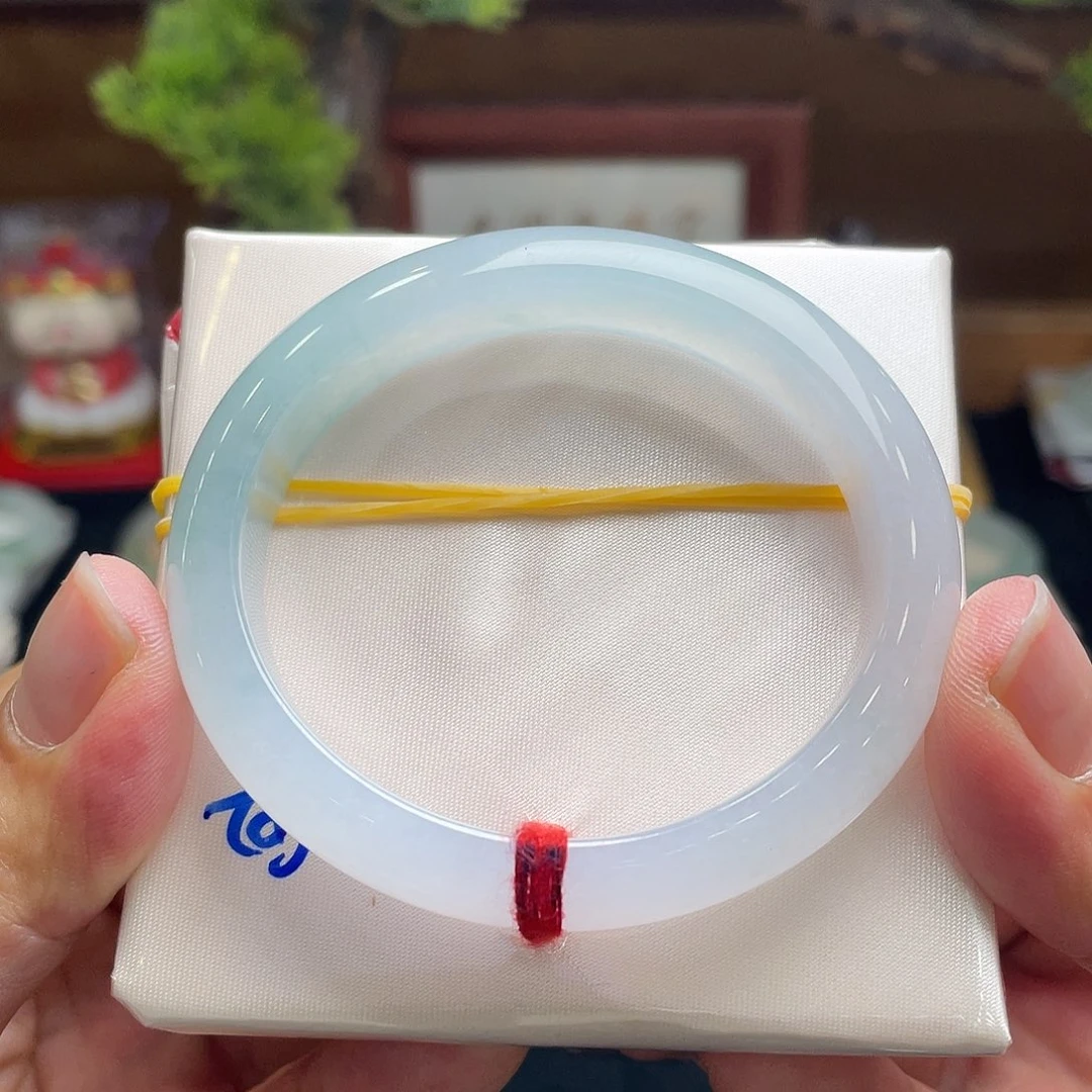 翡翠手镯未镶嵌54贵妃