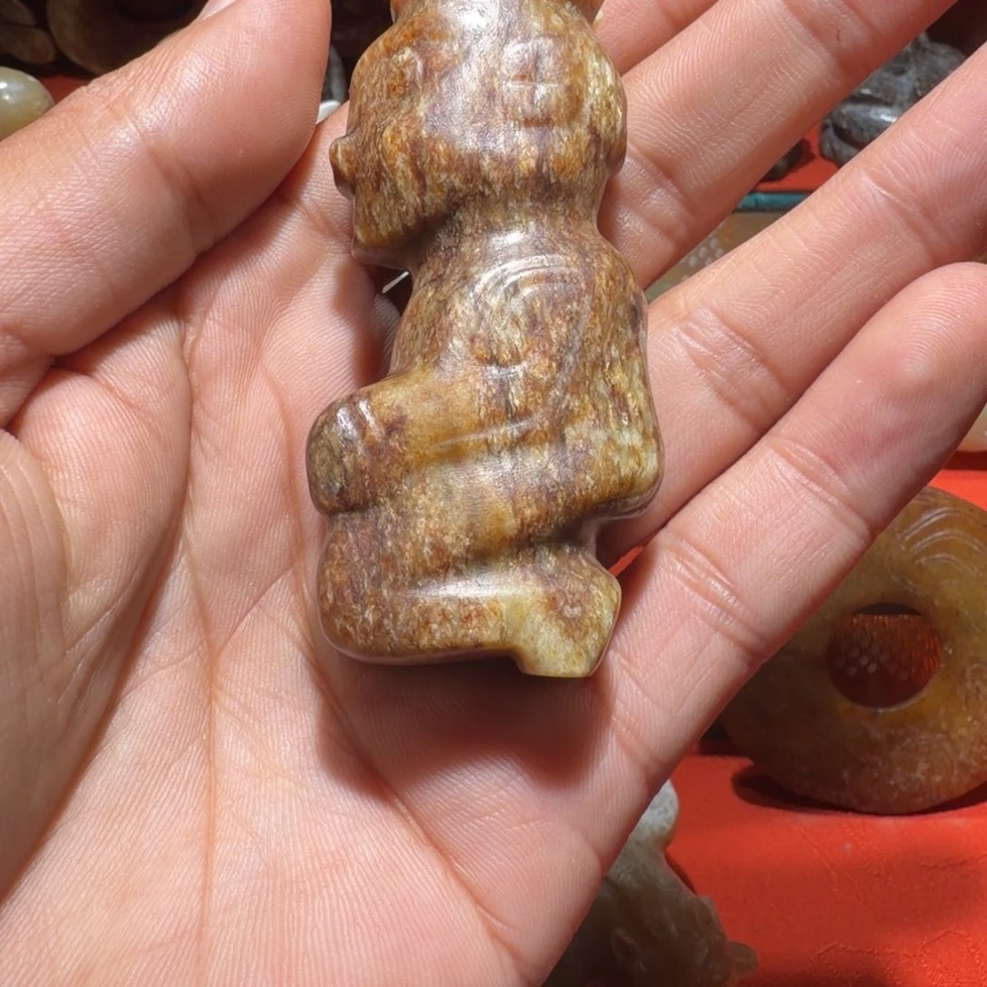 紫***歌和田玉（糖玉）未镶嵌颈饰