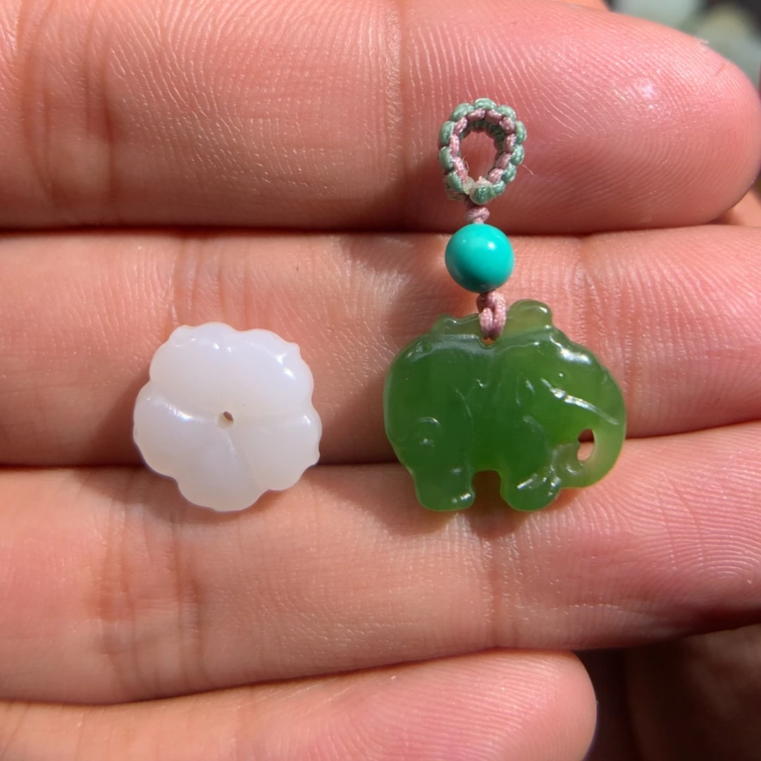 和田玉颈饰未镶嵌草****肠