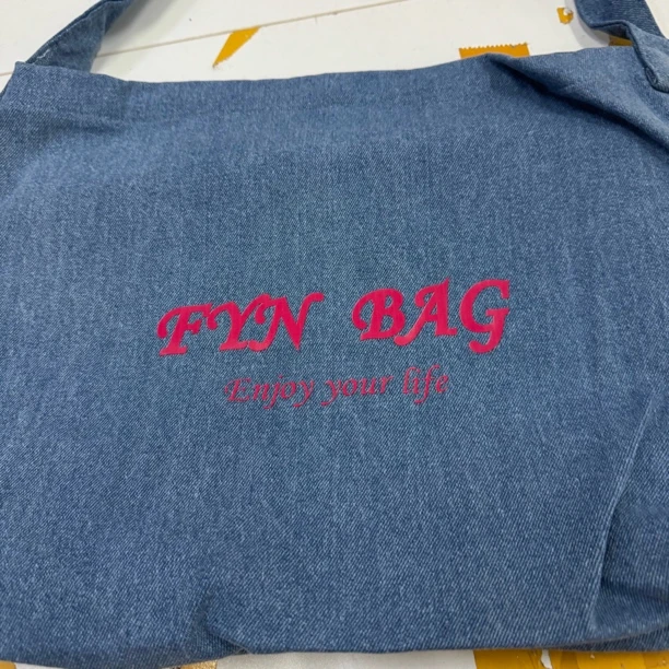 A435-牛仔时尚百搭手提包包一个