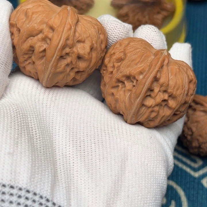 木质43全品元宝 文玩核桃