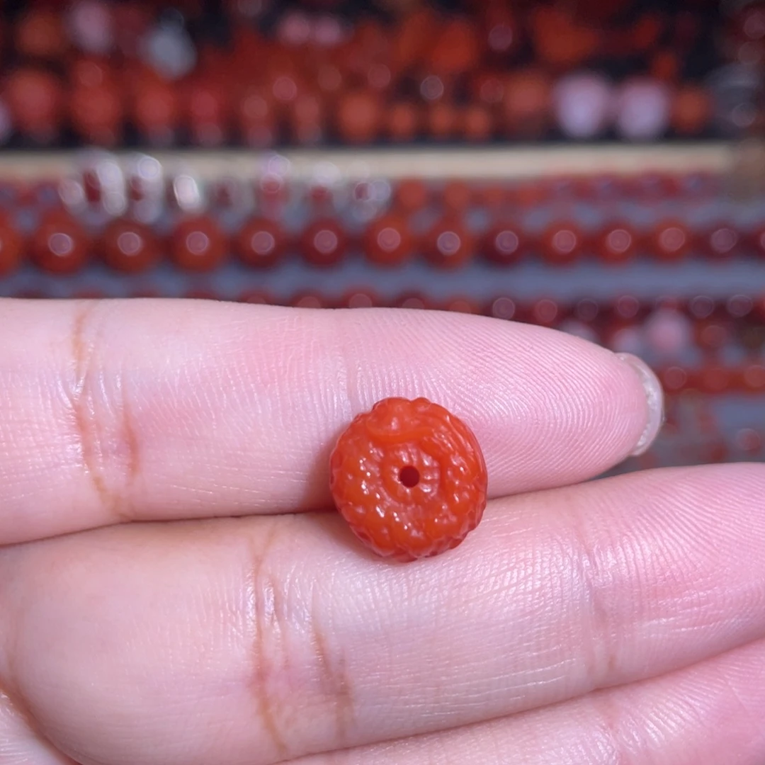 南红玛瑙龙扣未镶嵌
