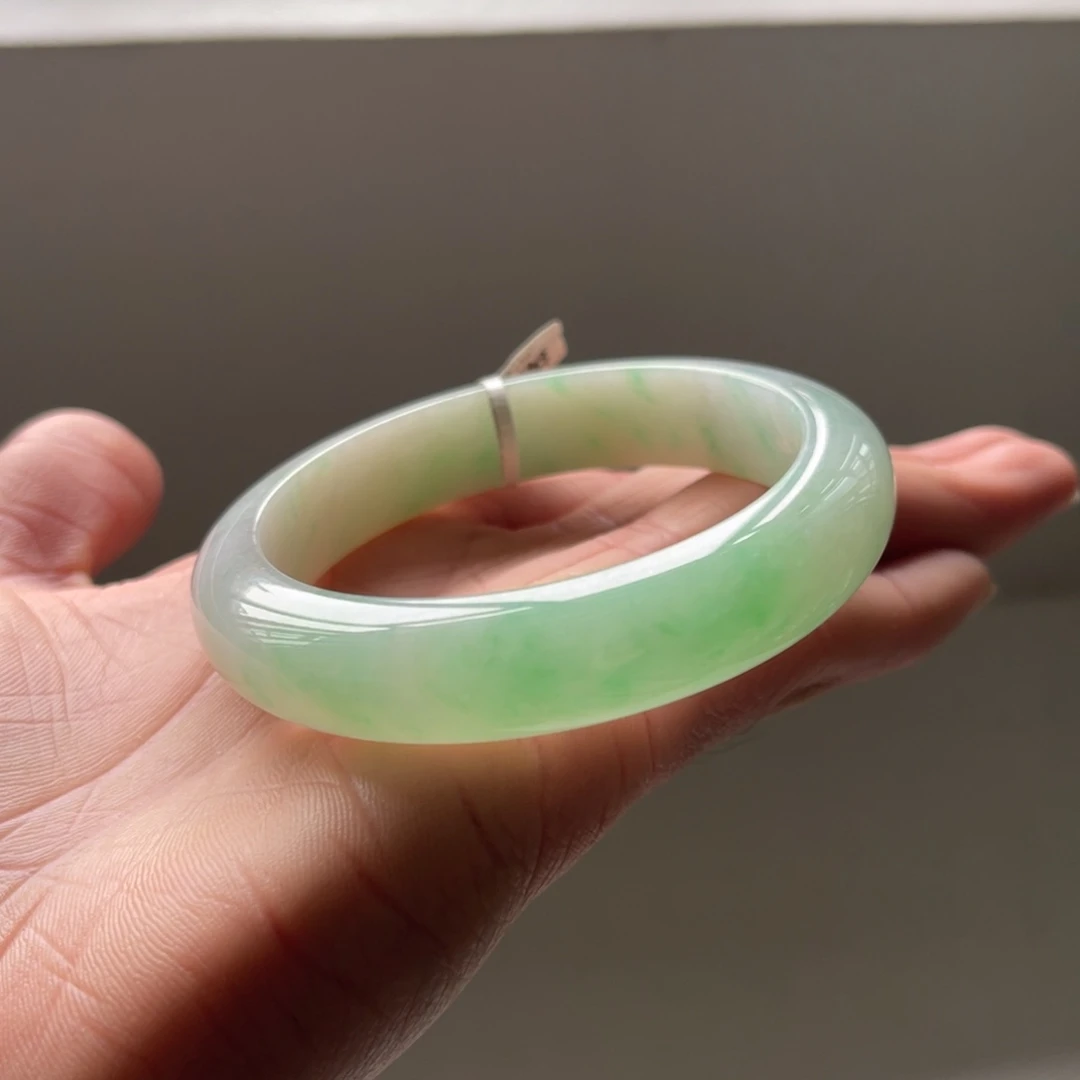 翡翠未镶嵌手镯54.7圈三天鉴赏期