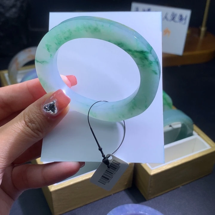 定制翡翠未镶嵌天然翡翠