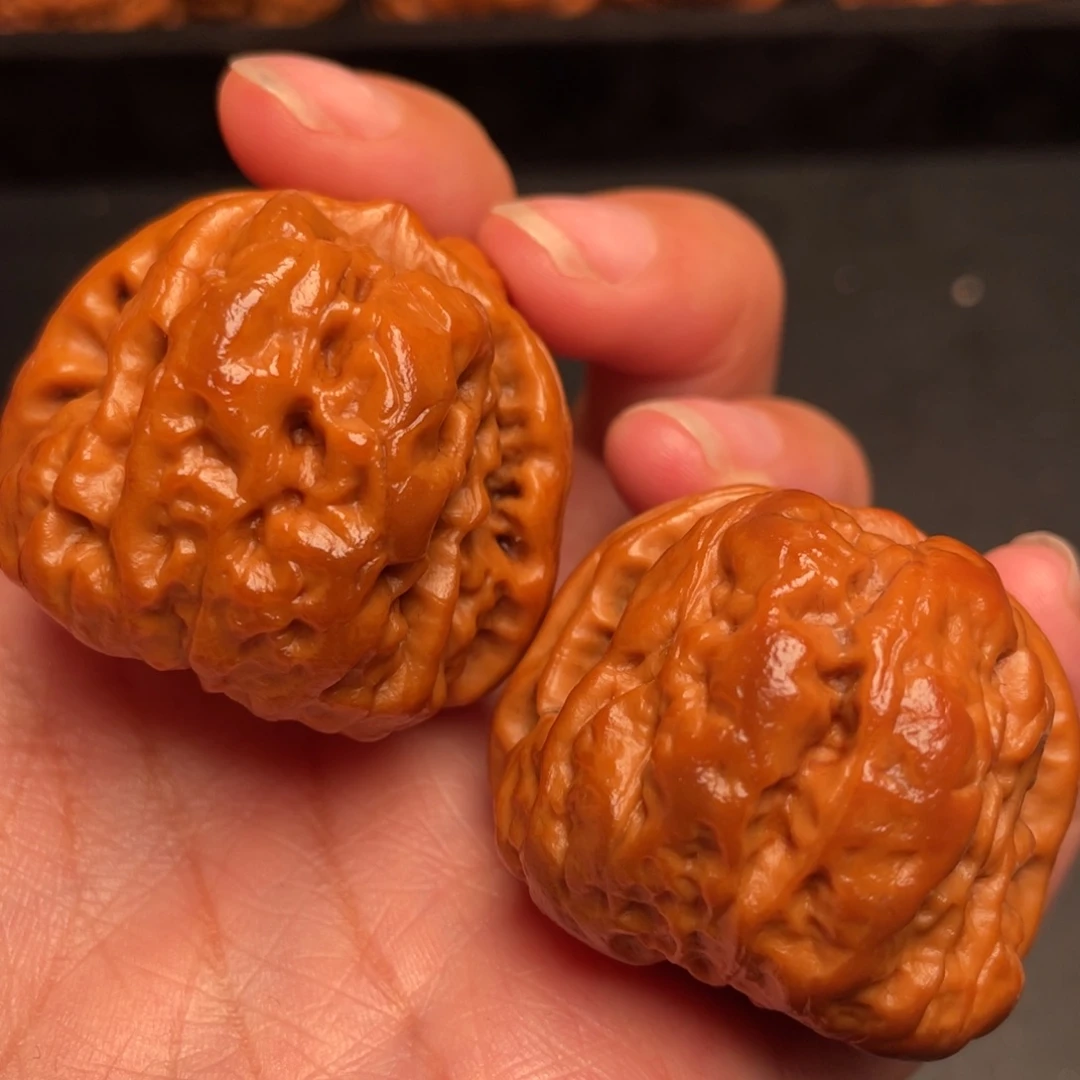 文玩核桃吊坠秦岭野生文玩核桃