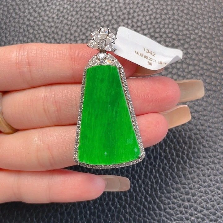 颈饰银S925镶嵌翡翠