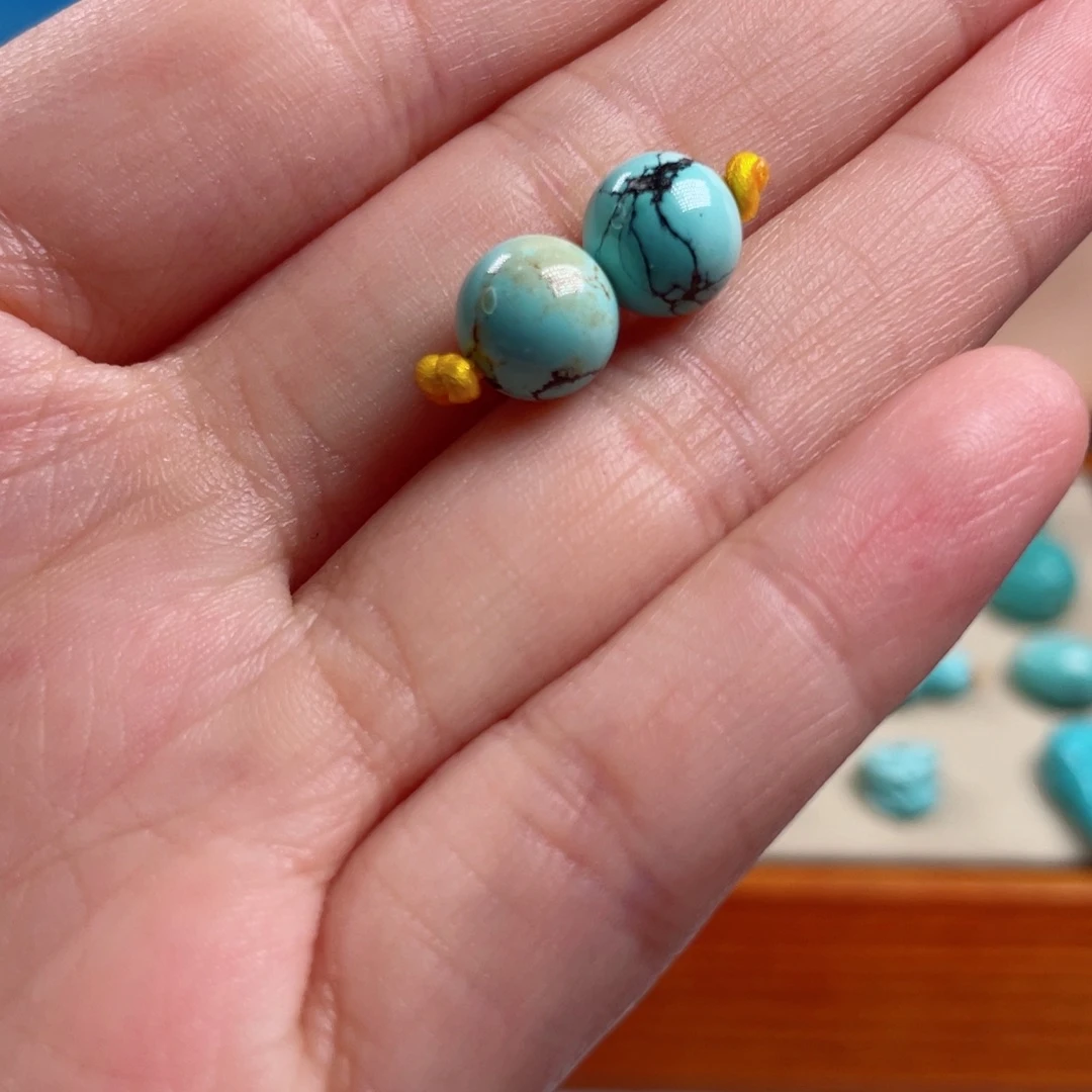 绿松石未镶嵌珠宝奇石