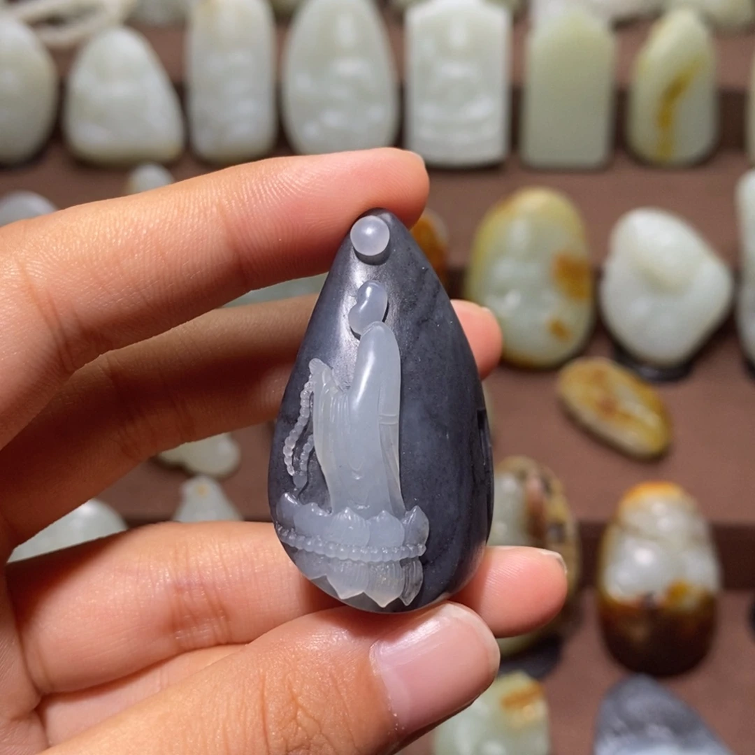 和田玉未镶嵌颈饰