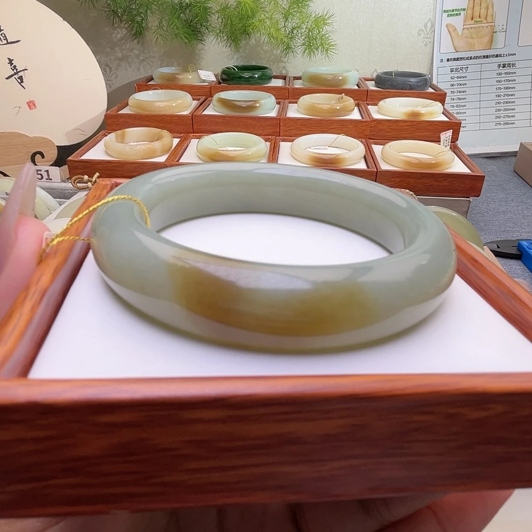 和田玉手镯未镶嵌58.6