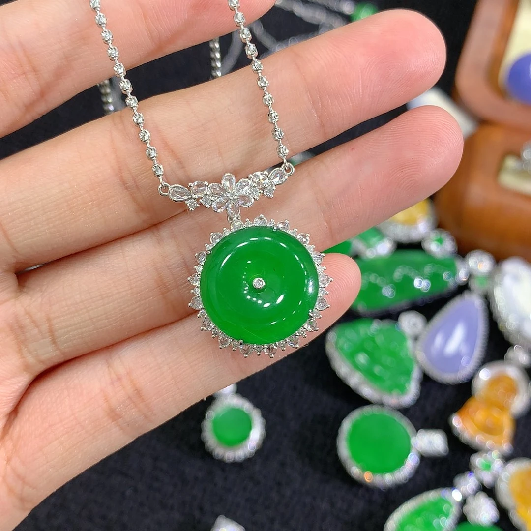 【闪购商品】翡翠18K金镶嵌套链平安扣