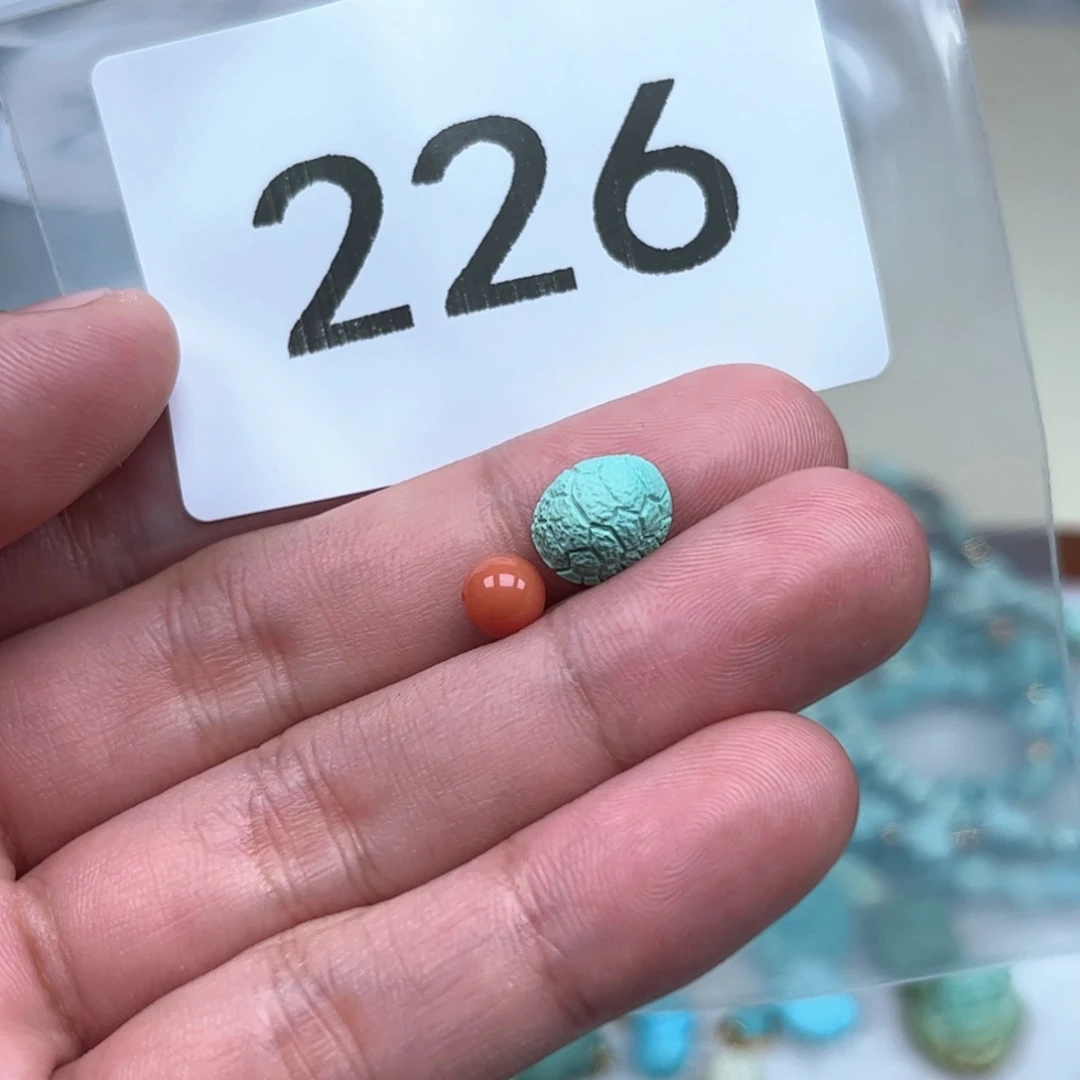 南红玛瑙未镶嵌珠宝奇石