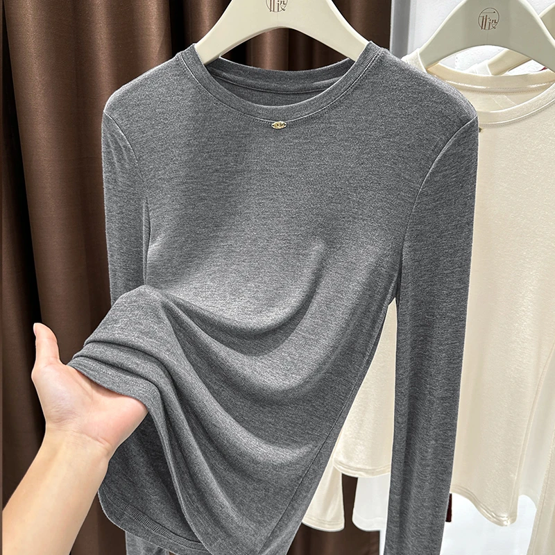 灰色薄款圆领正肩打底衫女内搭2025新款爆款高档显瘦亲肤长袖T恤
