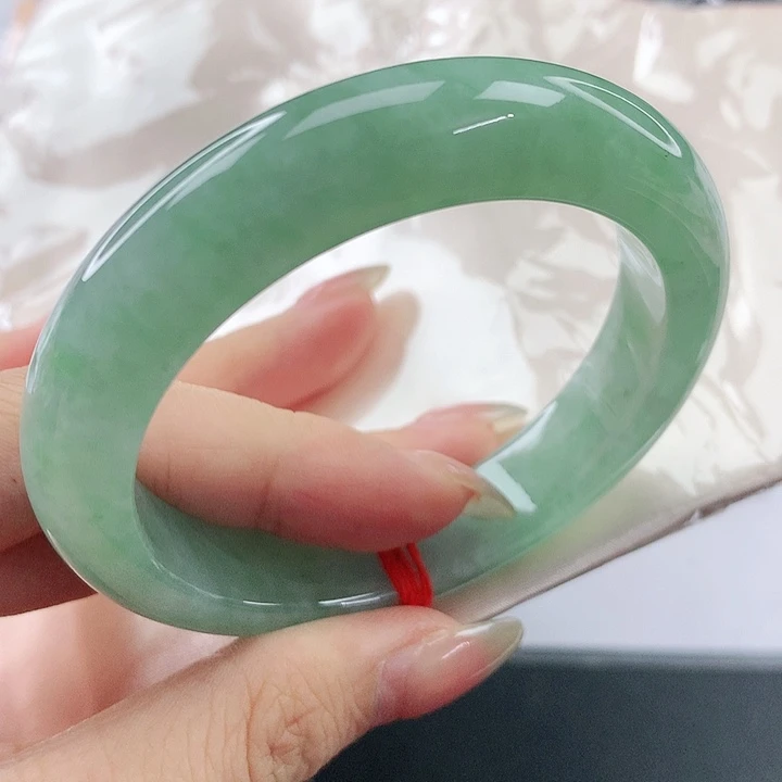 未镶嵌手镯翡翠，798