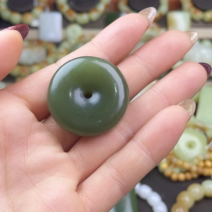 岫岩老玉（透闪石质玉）未镶嵌手链