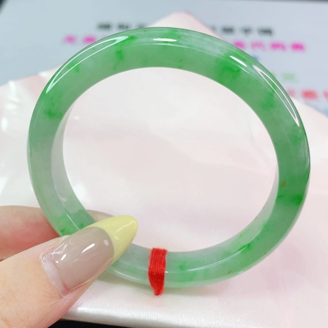 翡翠手镯未镶嵌51.5正圈