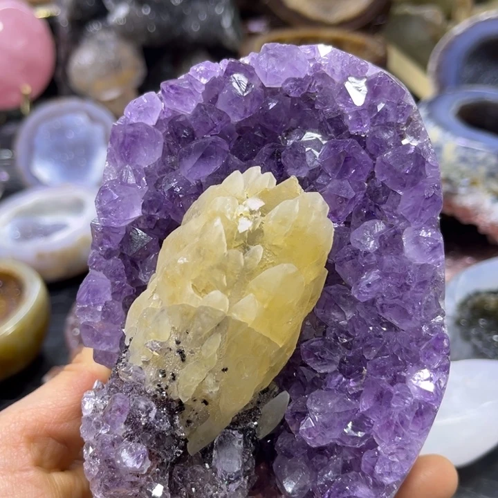 珠宝半成品水晶未镶嵌