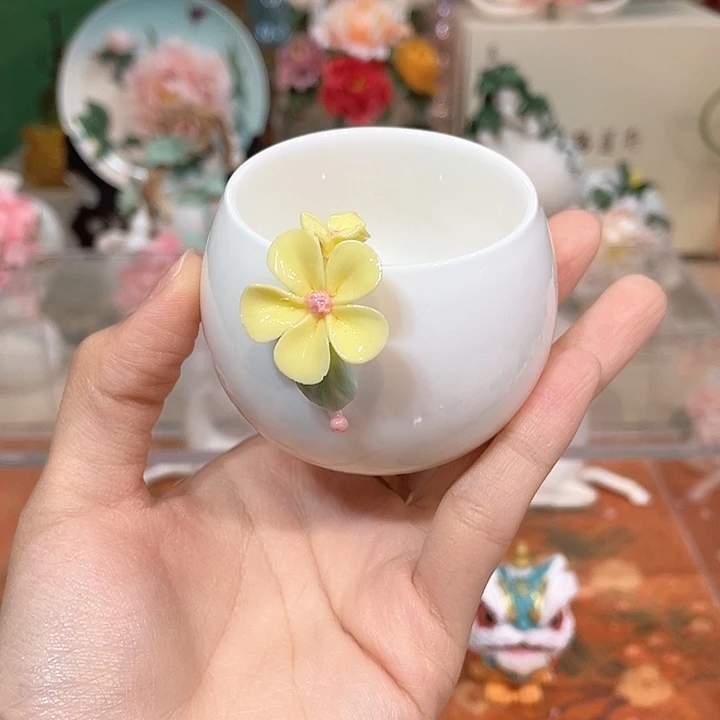 手工陶瓷精致摆件