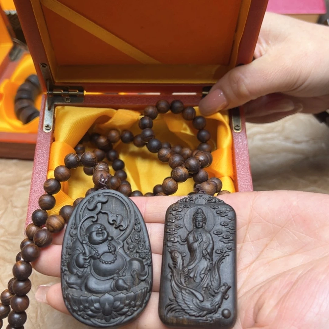 大叶紫檀（黑酸枝木类）