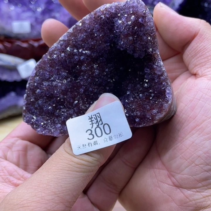 未镶嵌水晶大型摆件（非配饰）