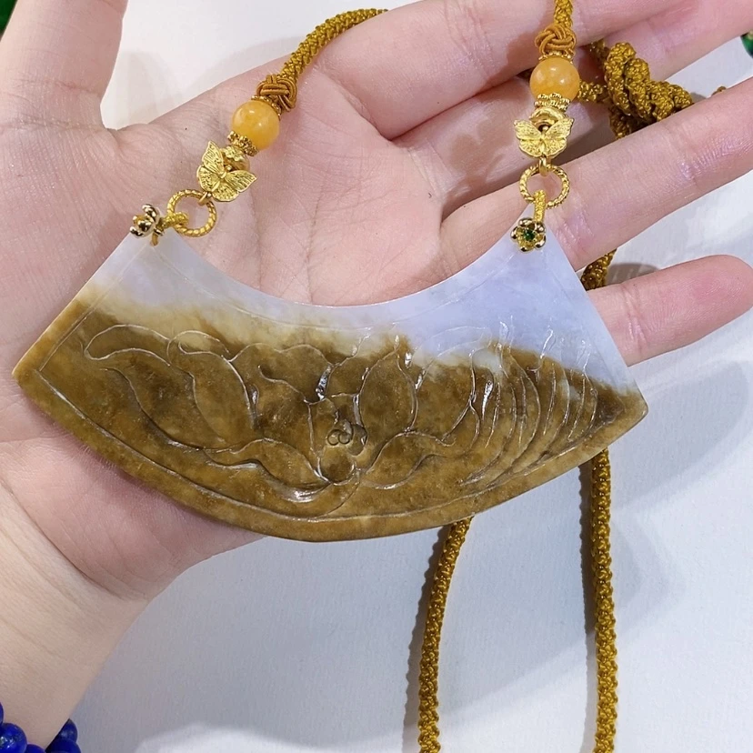【闪购商品】翡翠未镶嵌颈饰吊坠