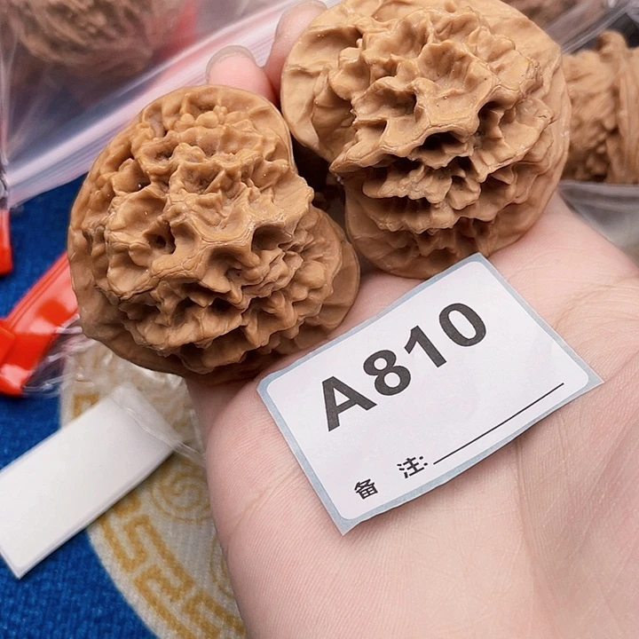 文玩核桃吊坠核桃