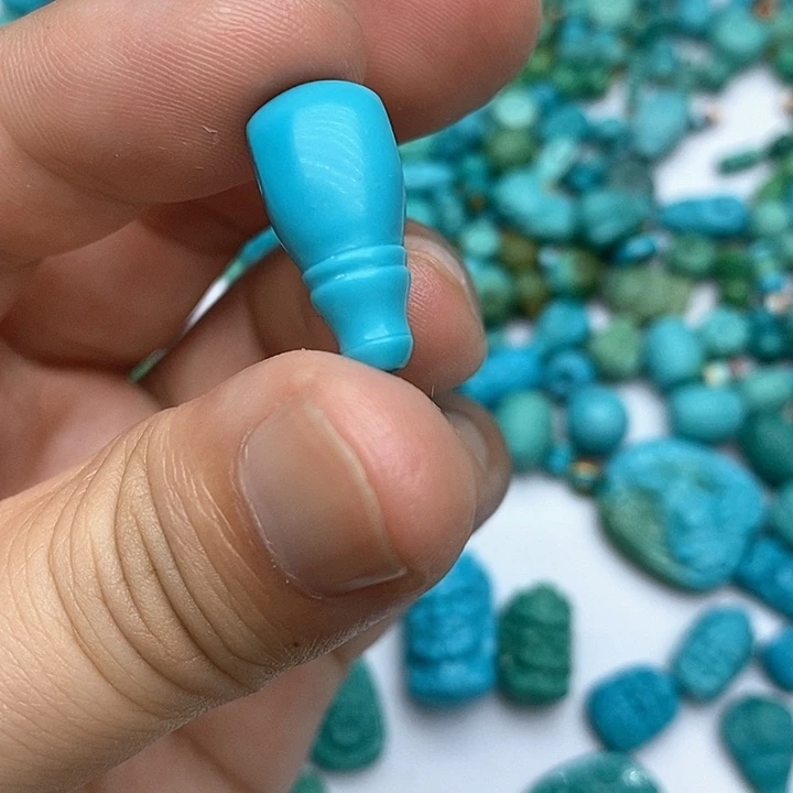 未镶嵌绿松石珠宝奇石