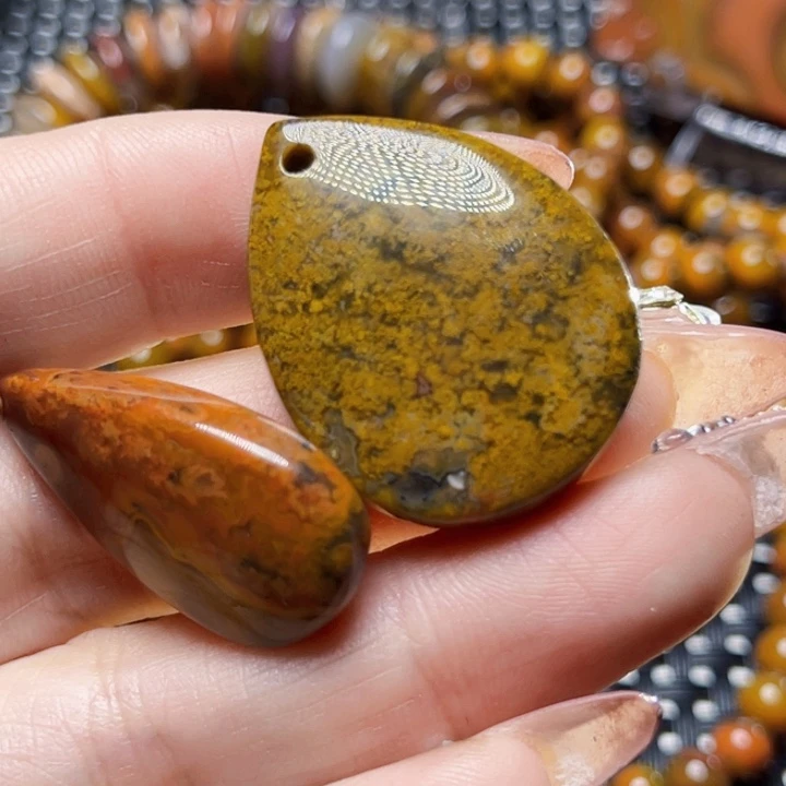 玛瑙/玉髓颈饰未镶嵌真**悔