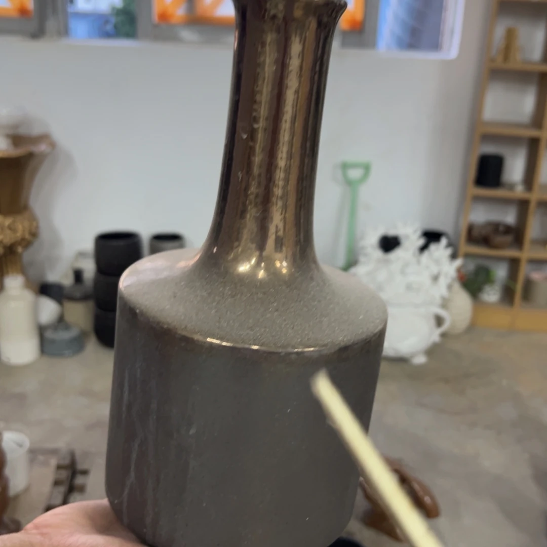 微瑕青花瓷器值得厚爱