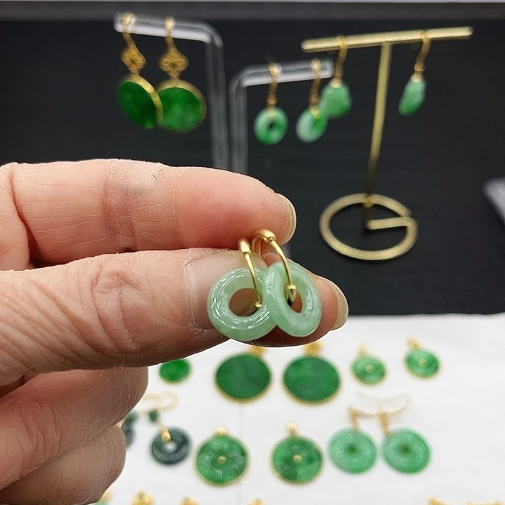 银S925镶嵌翡翠耳饰