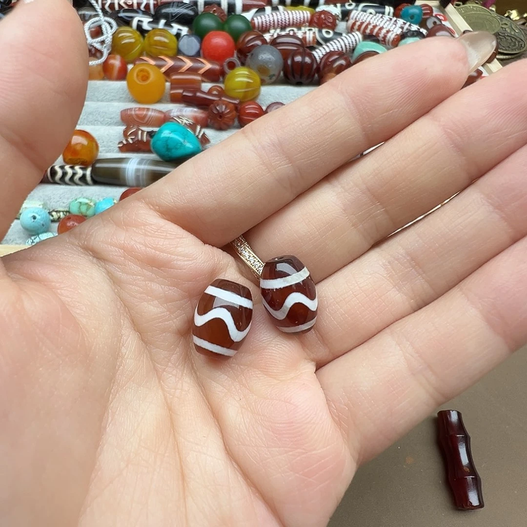 丘***门玛瑙/玉髓未镶嵌珠宝半成品