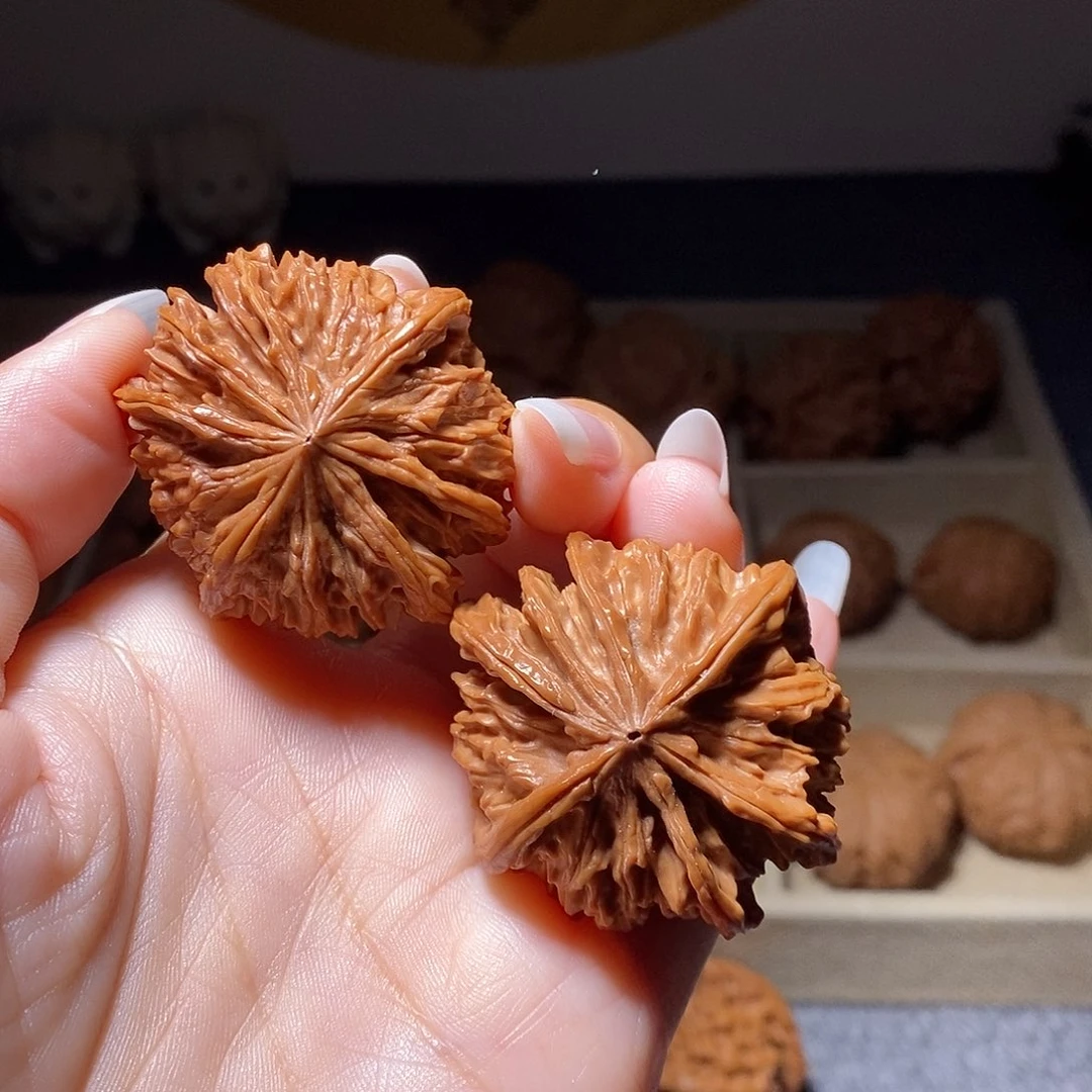 把件文玩核桃七棱异形