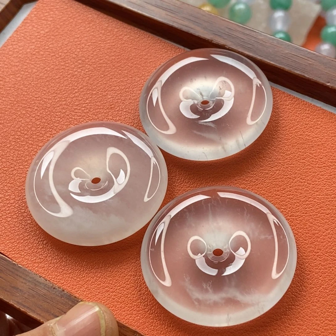 石英质玉颈饰未镶嵌
