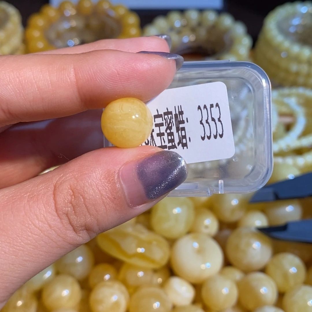 琥珀未镶嵌珠宝奇石3353