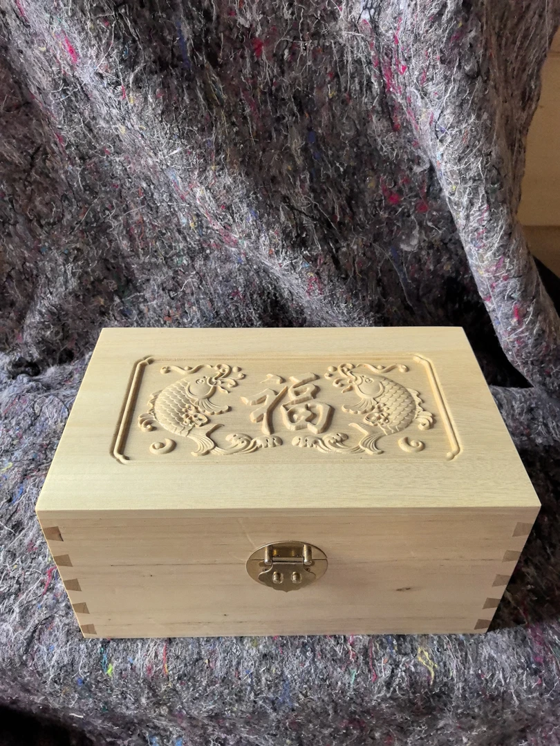 樟木箱子全香樟木实木婚嫁箱衣箱字画书画箱储物。偏远地区不包邮！