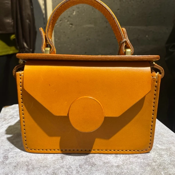 （问羽）学院风单根小方包磁扣单肩包奶油熊斜跨包肩包